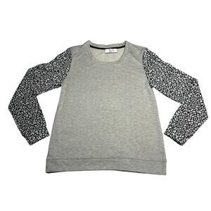 YYigal Crewneck Leopard Sweatshirt Size S Casual Animal Y2K Layers Maximalist